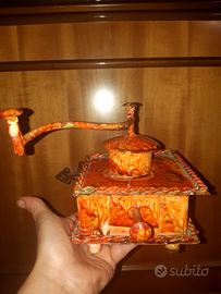 Antico porta oggetti