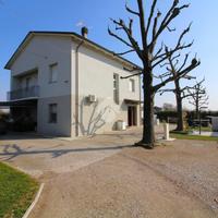 VILLA SINGOLA A FABBRICO