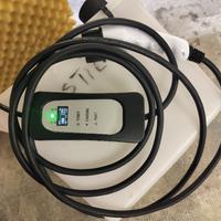 carica batterie auto elettriche 