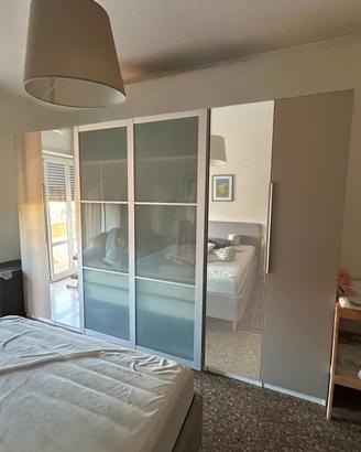 armadio IKEA PAX a 6 ante