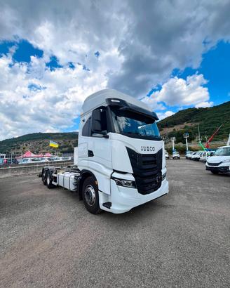 IVECO S-WAY AS260S51 A TELAIO