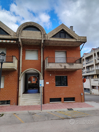 Villetta a schiera capofila