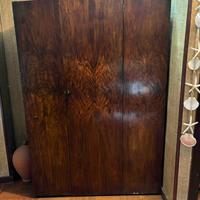 Armadio in radica fine 800 inglese