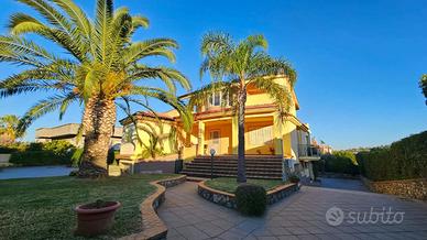 Villa o villino Montepaone [Cod. rif 3282947VRG]