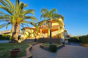 Villa o villino Montepaone [Cod. rif 3282947VRG]