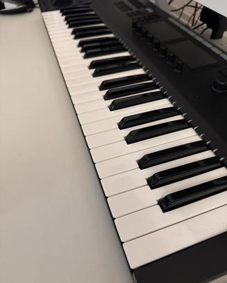 Komplete kontrol s49 + komplete 13 ultimate