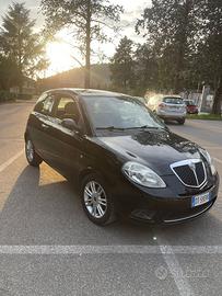Lancia Ypsilon Neopatentati