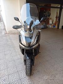 Scooter HONDA ADV 350