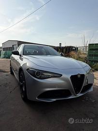 Alfa Romeo Giulia 2.0T 280 cv Q4