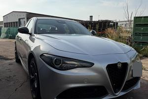 Alfa Romeo Giulia 2.0T 280 cv Q4