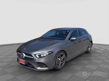 MERCEDES-BENZ A 180 A 180 d Automatic Premium