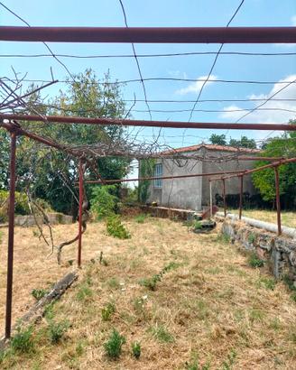 A Giarre vendita terreno con fabbricato da ristrut