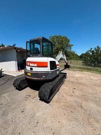 Mini escavatore bobcat e 50