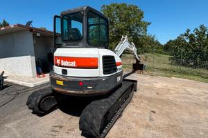 Mini escavatore bobcat e 50