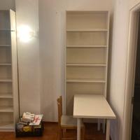 Arredamento (letti + libreria + armadio + divani