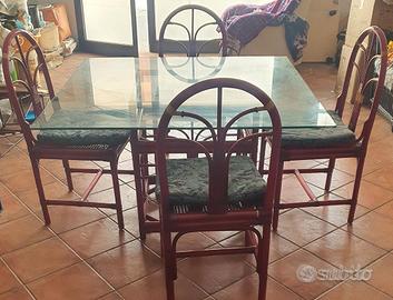Tavolo in rattan e cristallo 4 sedie con cuscini
