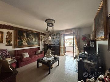 Appartamento di 153 m² con 5 locali e box auto dop