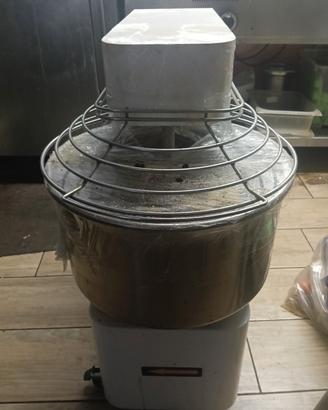 impastatrice professionale 16kg