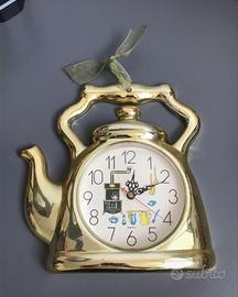 Orologio da parete a forma di teiera