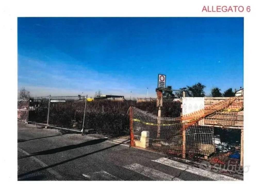 Immobile in asta di 279 m² a Rivolta d'Adda - Vista 2