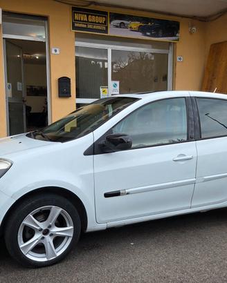 Renault Clio 1.5 dCi FULL-OPTIONAL