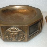 Posacenere in bronzo con stemma Arsenale PC