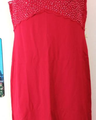 Vestitino rosso elegante con strass e pizzo.