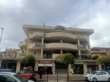 Pomezia centro splendido appartamento