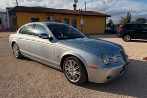 Jaguar S-Type 2.7 diesel V6 Executive