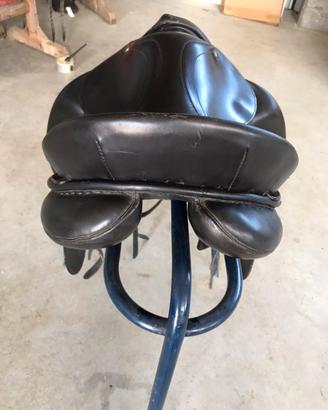 Sella dressage