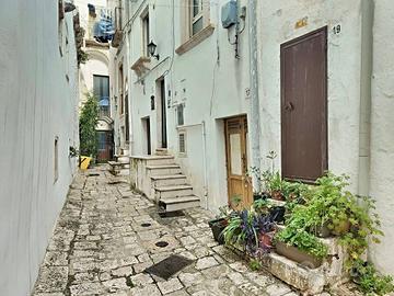 Casa indipendente di 16 m² con 1 locale a Putignan
