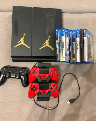Ps4 + 9 giochi + 3 joystick + caricatore wirless