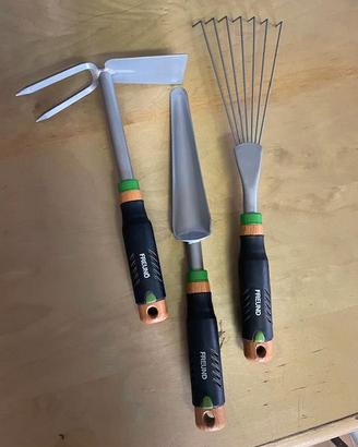 Set attrezzi per giardino