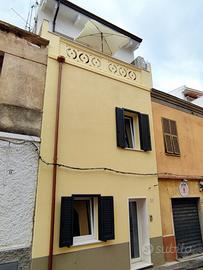 Casa ristrutturata a nuovo, 2 camere, 2 bagni