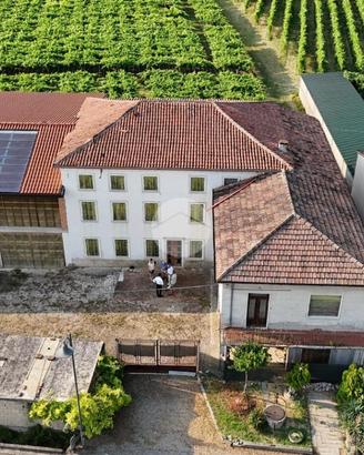 CASA DI CORTE A COLOGNOLA AI COLLI