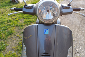 Vespa gt 200 anno 2004