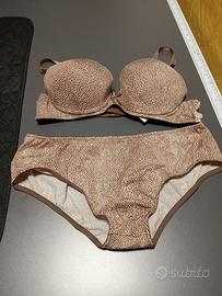 Completo reggiseno e slip fantasia maculato tipo B