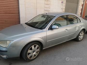 Ford Mondeo Ghia