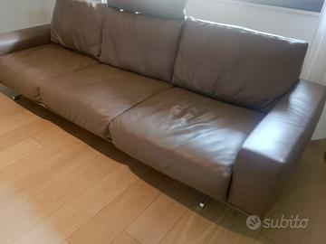 Divano in pelle Albani 240x96x85