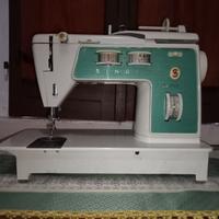 Macchina Per Cucire Singer Modello 746