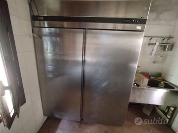 Armadio Frigo  Zanussi + 4 Vetrinette