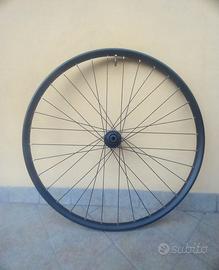 Ruota posteriore 29" mtb boost tubeless ready