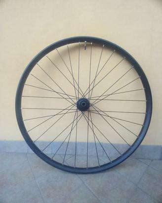Ruota posteriore 29" mtb boost tubeless ready
