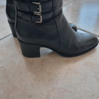 Stivaletti neri Geox
