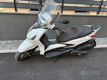 Piaggio Beverly 400