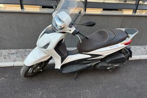 Piaggio Beverly 400