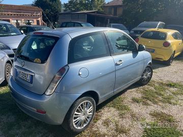 Lancia Ypsilon 1.2 Ecochic GPL