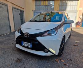 Toyota Aygo 1.0 VVT-i 69 CV 5 porte x-cool
