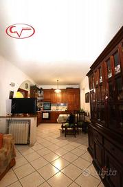Appartamento di 113 m² con 4 locali a Laterina Per