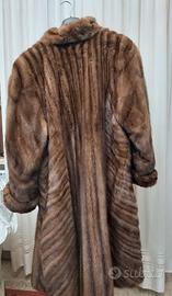 CAPPOTTO IN PELLICCIA DI VISONE